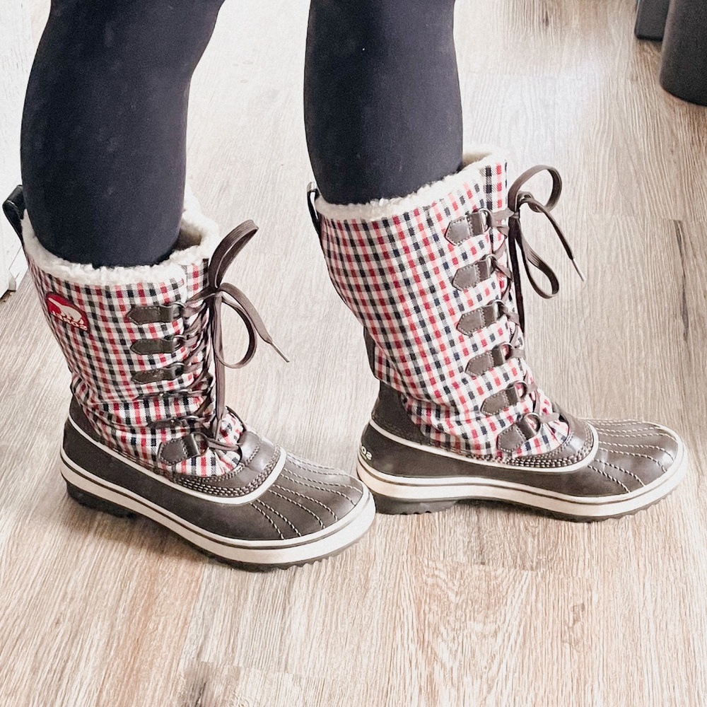 Sorel snow boots, Size 7